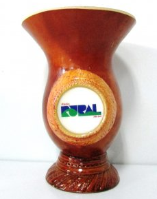 Cuia personalizada com medalha resinada